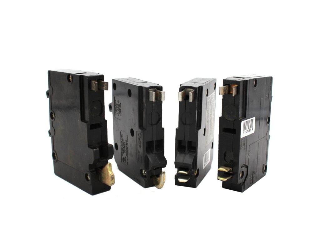 tandem breakers with hooks