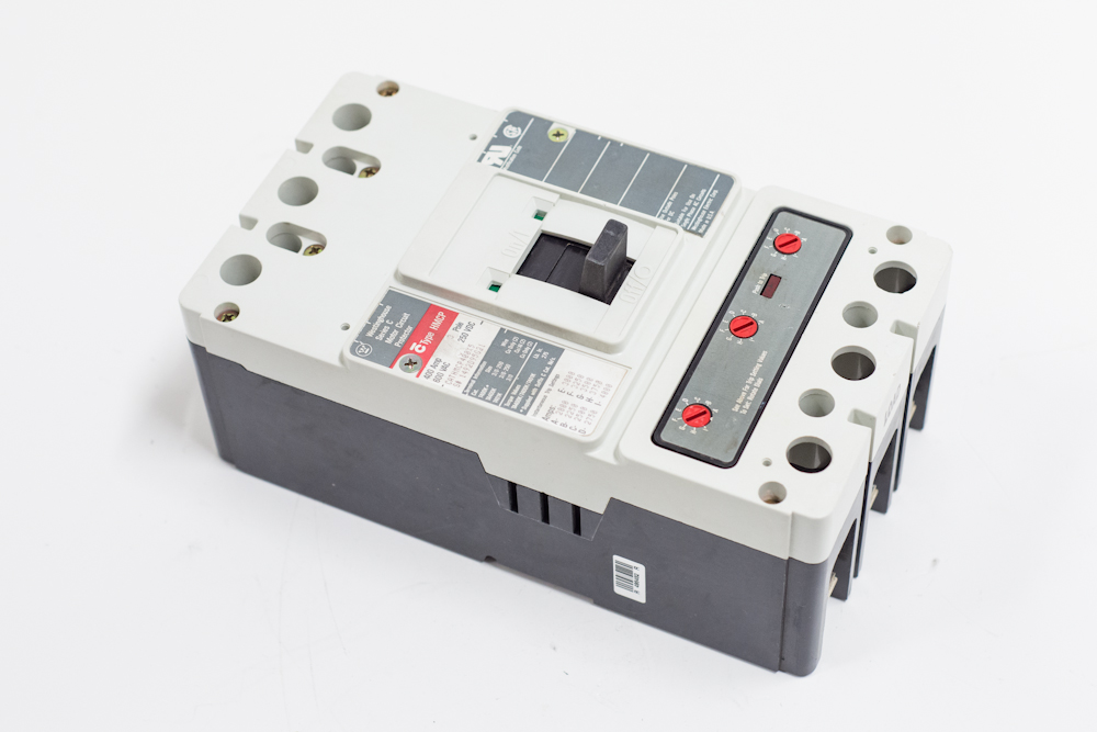 cutlerhammer-hmcp400-2p-3p-a