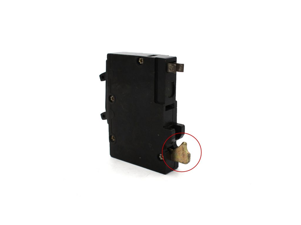 QO2020 vertical switch tandem breaker unmodified